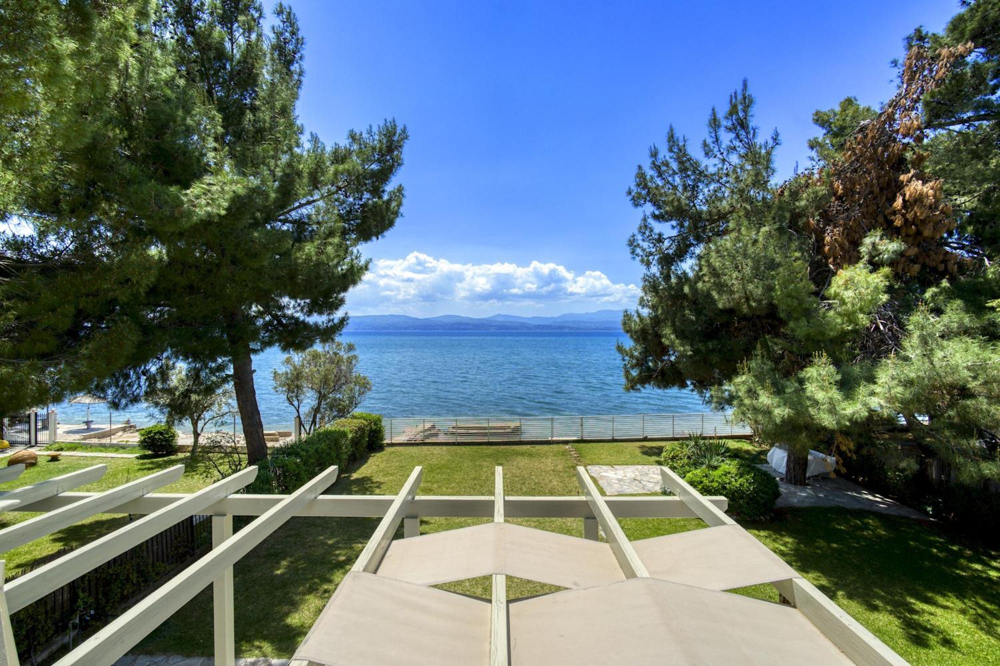 Marvelous Beach House Эретрия Экстерьер фото