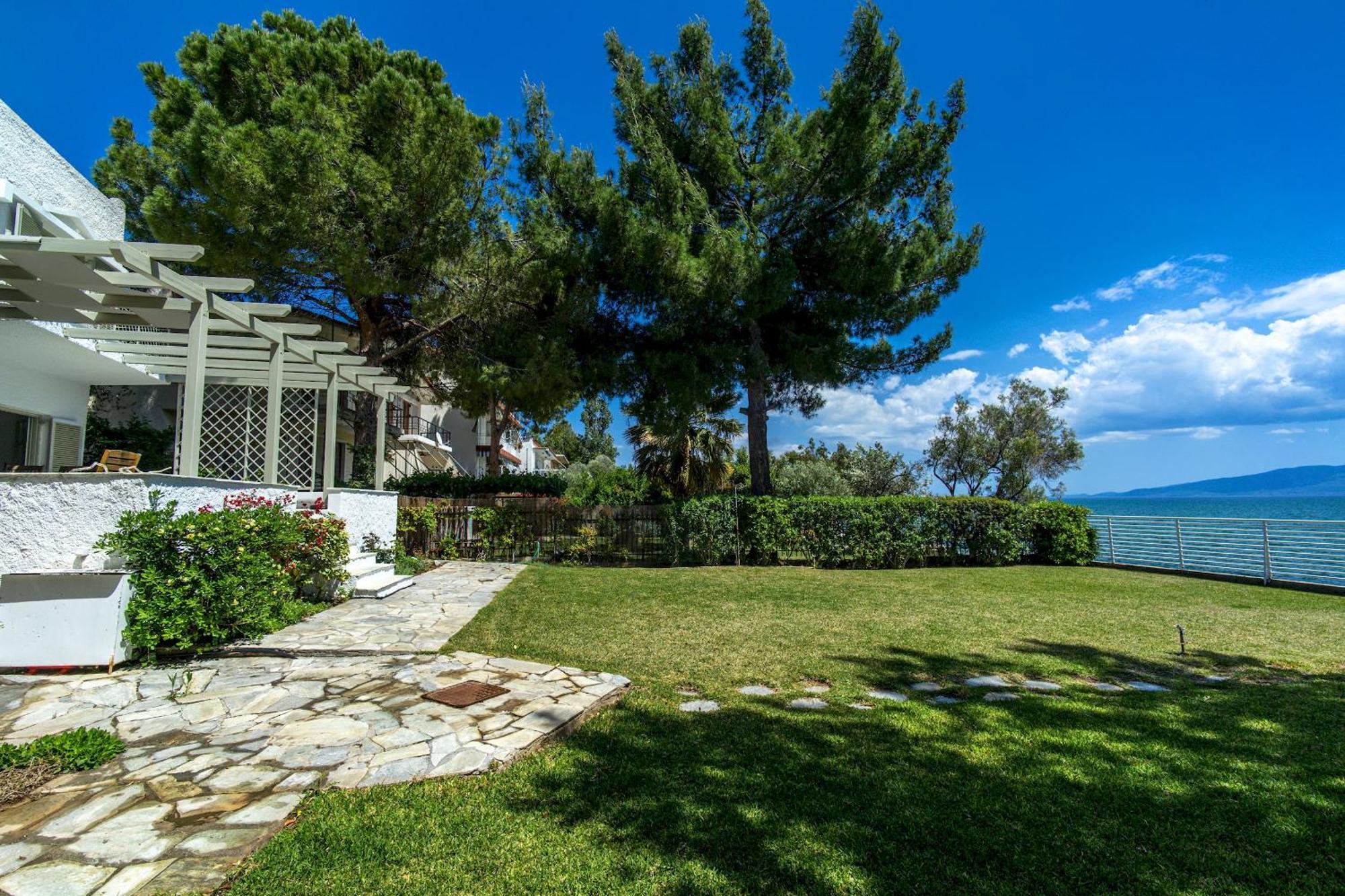 Marvelous Beach House Эретрия Экстерьер фото